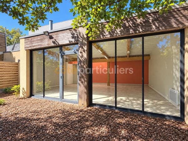 Vente
                Immeuble98 m² - 3 Pièces -
                    AMBOISE (37400)