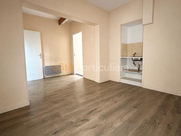Vente
                Immeuble98 m² - 3 Pièces -
                    AMBOISE (37400)