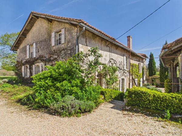 Propriété d’exception avec piscine et dépendances