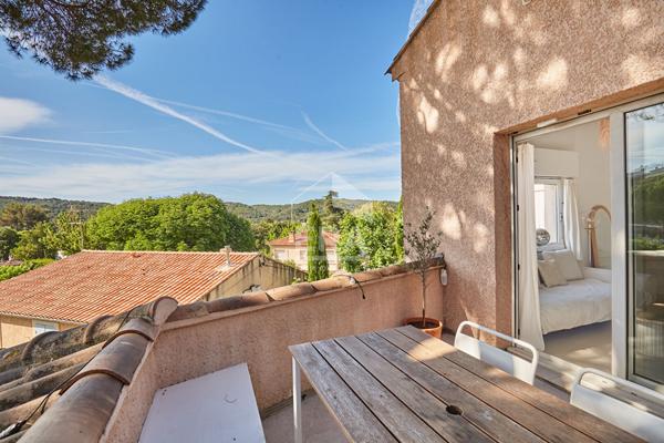Appartement Aix En Provence avec terrasse et garage et parking