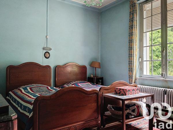 Maison à vendre 10 pièces 241 m² Bourg-et-Comin