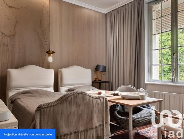 Maison à vendre 10 pièces 241 m² Bourg-et-Comin