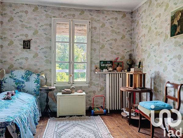 Maison à vendre 10 pièces 241 m² Bourg-et-Comin