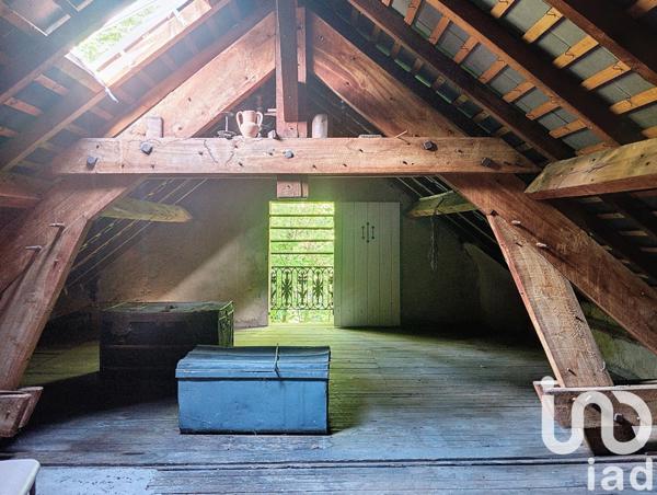 Maison à vendre 10 pièces 241 m² Bourg-et-Comin