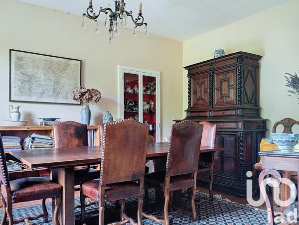 Maison à vendre 10 pièces 241 m² Bourg-et-Comin