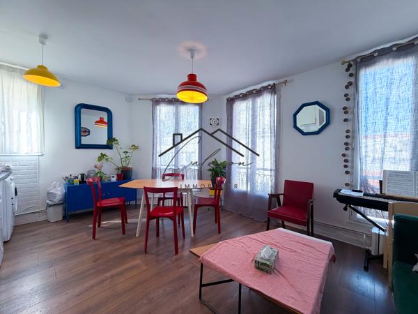 Appartement
         3 pièces
        - 41 m² Exclusivité 340 000 € *