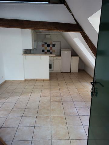 Appartement F2bis 3ème étage GAILLON