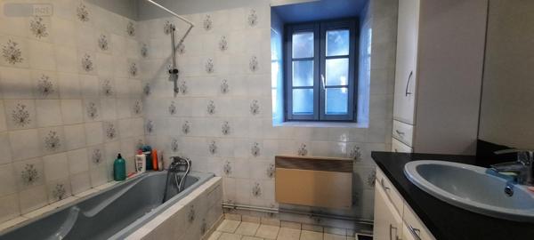 Corps de ferme à vendre à Levroux dans l'Indre (36110), ref : LV055