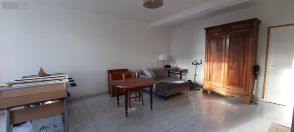 Corps de ferme à vendre à Levroux dans l'Indre (36110), ref : LV055