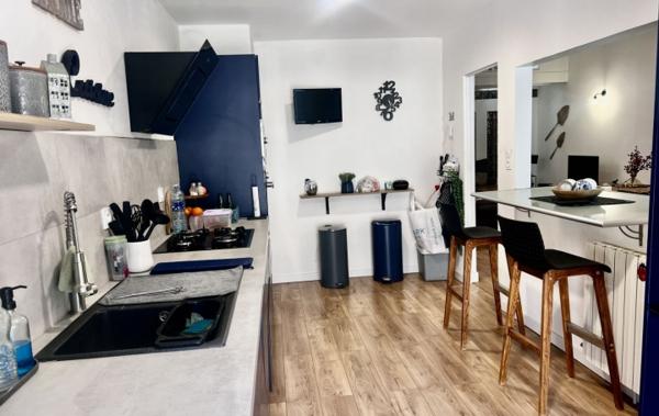 Vente Maison de village AVEC GRANDE REMISE ET LOGGIA Saint-gilles   