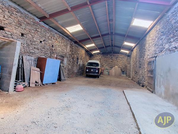 Maison à vendre Vieillevigne - 3 pièces, 300m² avec 0 chambre(s) à 127 000€ - AJP Immobilier Vieillevigne