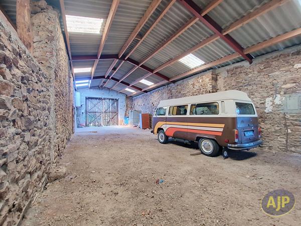 Maison à vendre Vieillevigne - 3 pièces, 300m² avec 0 chambre(s) à 127 000€ - AJP Immobilier Vieillevigne
