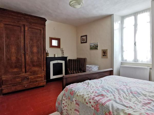 Ensemble Immobilier à Bais