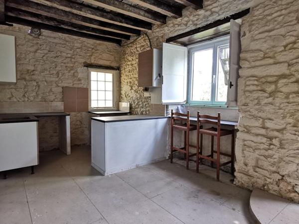 Ensemble Immobilier à Bais