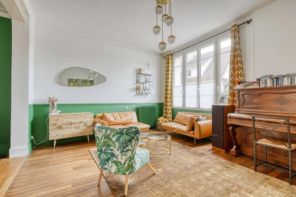 Maison Nanterre 8 pièce(s) 140 m2 €765 000 ** - Référence 15351