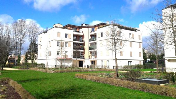 Appartement Guyancourt 2 pièce(s) 47.97 m2