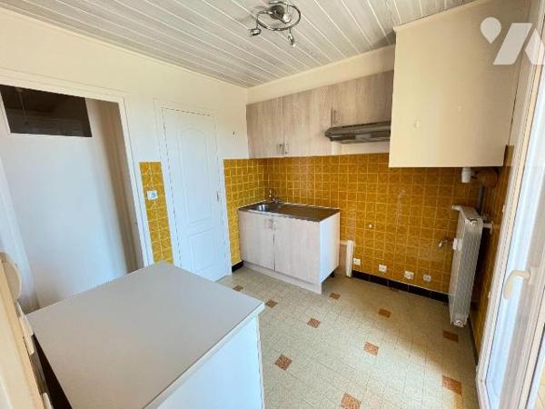 A vendre - Manosque (04) - Alpes de Haute Provence: T3 d'env 62,85 m² situé au 2éme étage sans ...