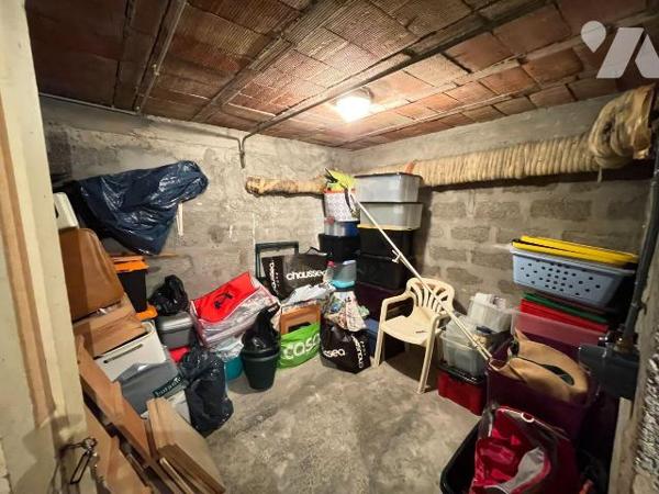 A vendre - Manosque (04) - Alpes de Haute Provence: T3 d'env 62,85 m² situé au 2éme étage sans ...