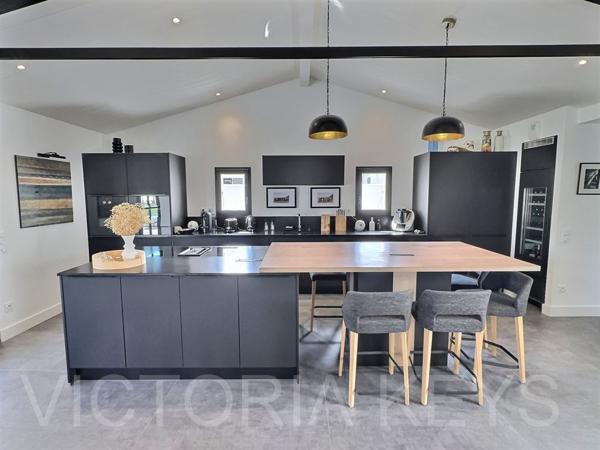 Villa à vendre avec piscine - Le Bois Plage en Ré