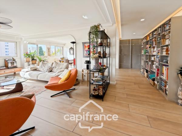 Appartement à vendre 4 pièces HYERES (83) - 147m2- 4ème et dernièr Etage- Accès direct GARAGE
