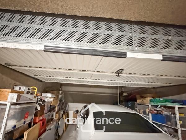 Appartement à vendre 4 pièces HYERES (83) - 147m2- 4ème et dernièr Etage- Accès direct GARAGE