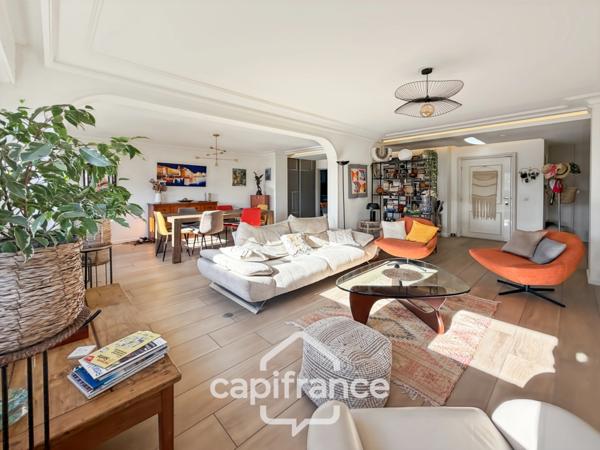 Appartement à vendre 4 pièces HYERES (83) - 147m2- 4ème et dernièr Etage- Accès direct GARAGE