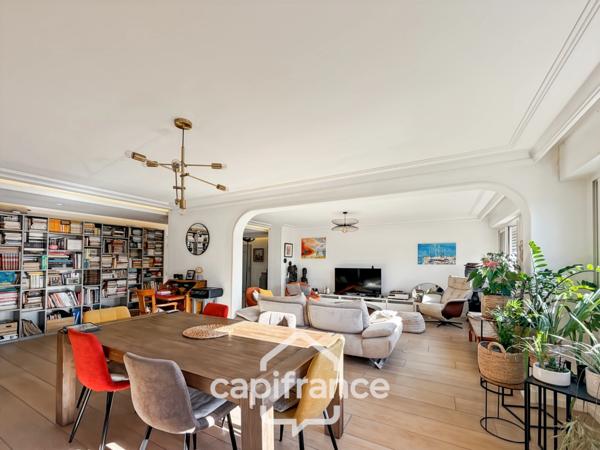 Appartement à vendre 4 pièces HYERES (83) - 147m2- 4ème et dernièr Etage- Accès direct GARAGE