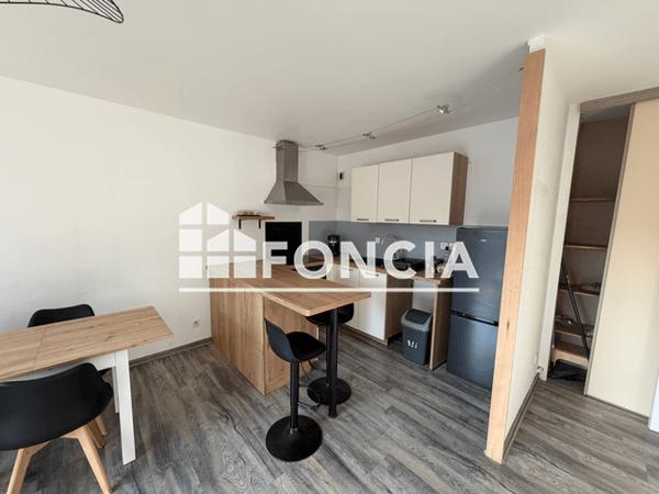 Location Appartement meublé 2 pièces 42.38 m² - 37 RUE GAMBETTA Le Mans 72000