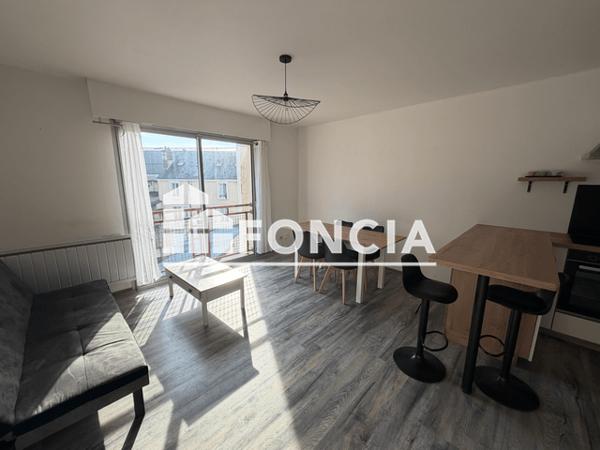 Location Appartement meublé 2 pièces 42.38 m² - 37 RUE GAMBETTA Le Mans 72000