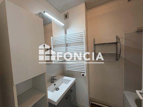 Location Appartement meublé 2 pièces 42.38 m² - 37 RUE GAMBETTA Le Mans 72000