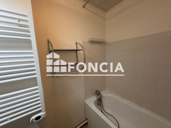 Location Appartement meublé 2 pièces 42.38 m² - 37 RUE GAMBETTA Le Mans 72000