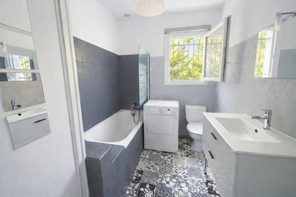 3 pièces lumineux avec extérieur en plein centre ville