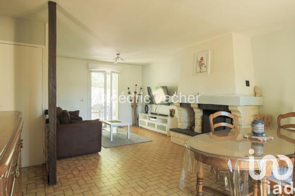 Maison 5 pièces de 100 m² à La Ville-du-Bois (91620)