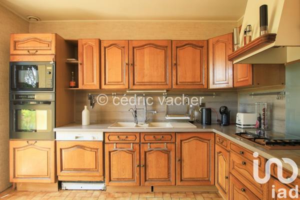 Maison 5 pièces de 100 m² à La Ville-du-Bois (91620)