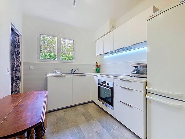 Auzeville-Tolosane - Maison familiale 120 m² avec 4 chambres, bureau et terrain arboré de 1 500 m²