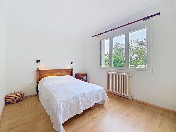 Auzeville-Tolosane - Maison familiale 120 m² avec 4 chambres, bureau et terrain arboré de 1 500 m²