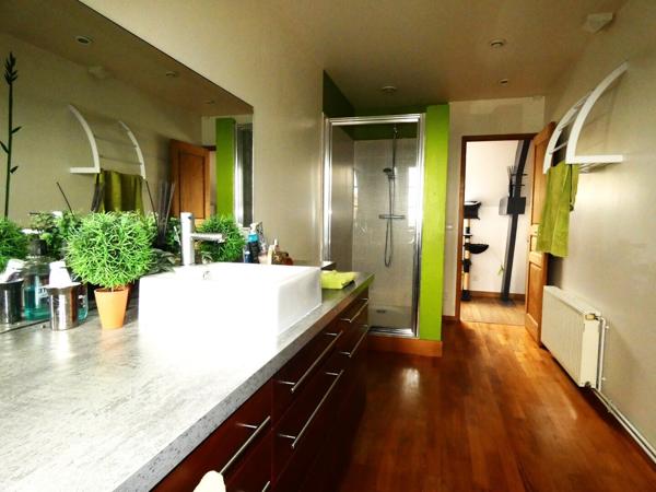 Maison dans un hameau au calme de 3 chambres avec jardin et garage