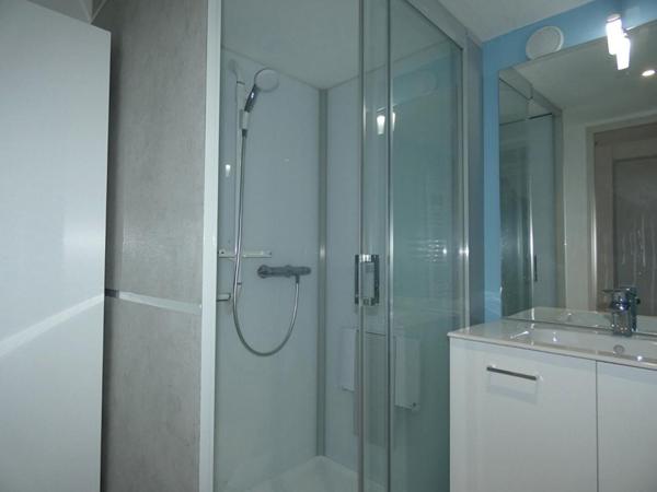 Maison 90m² habitables / 2 chambres / studio / garage / jardin