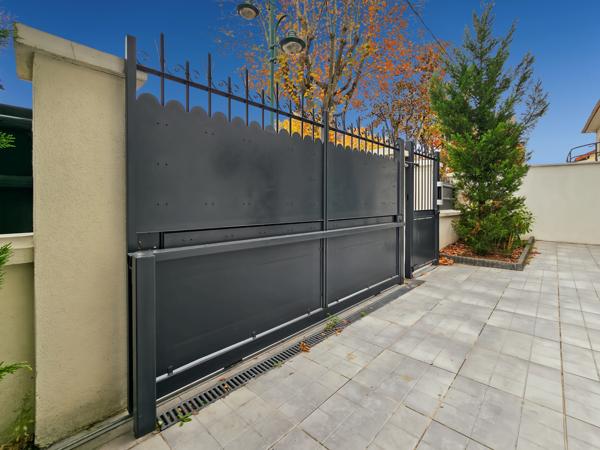 Immeuble 9 pièces - 240 m² Exclusivité efficity