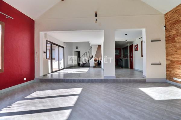 Achat maison près de LE PLESSIS TREVISE - 8 pièce(s) - 161 m² - 769 000 €