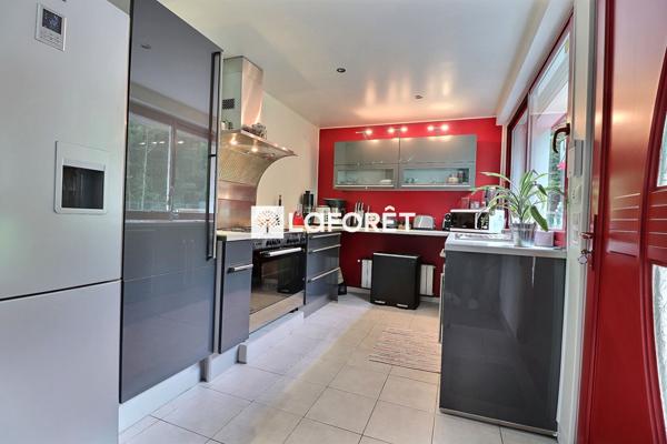 Achat maison près de LE PLESSIS TREVISE - 8 pièce(s) - 161 m² - 769 000 €