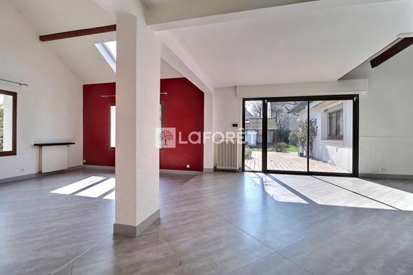 Achat maison près de LE PLESSIS TREVISE - 8 pièce(s) - 161 m² - 769 000 €