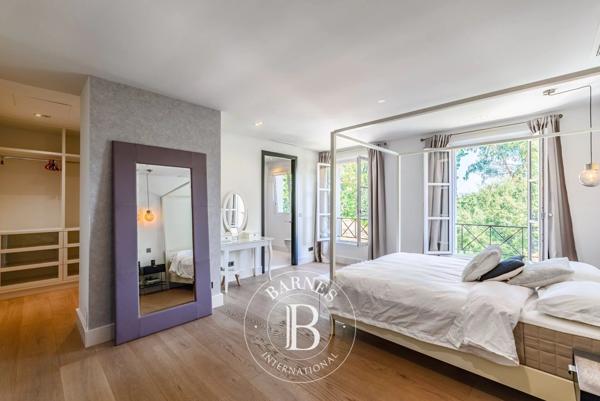 Valbonne, Villa 5 Chambres -  615 m² à vendre