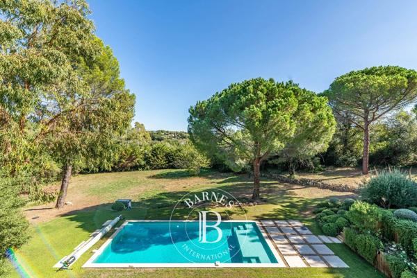 Valbonne, Villa 5 Chambres -  615 m² à vendre