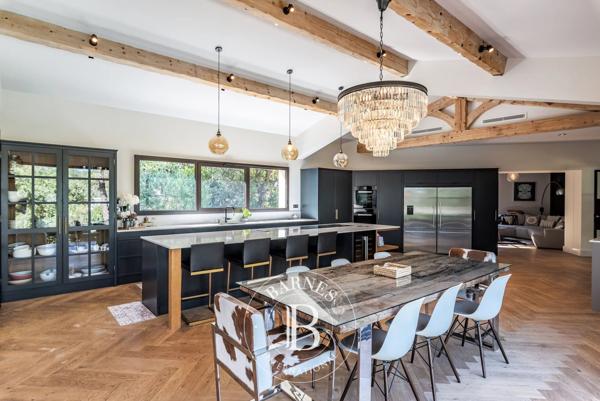 Valbonne, Villa 5 Chambres -  615 m² à vendre
