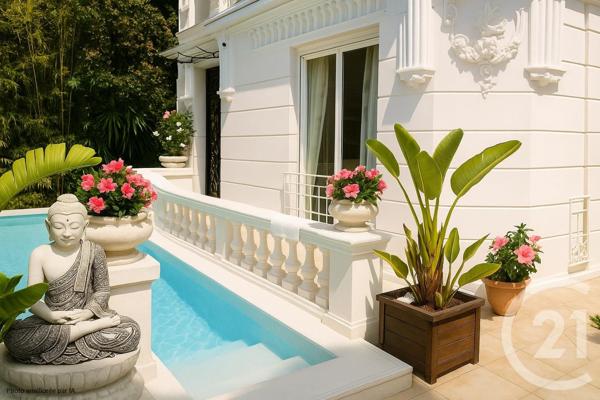 Maison à vendre  7 pièces - 169,70 m2 ROQUEBRUNE CAP MARTIN - 06