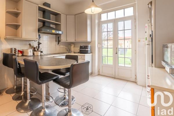 Maison à vendre 8 pièces 230 m² Florange