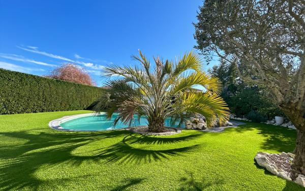 Maison à vendre    8 pièces •  Aussonne