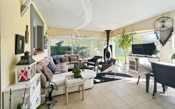 Maison à vendre    8 pièces •  Aussonne