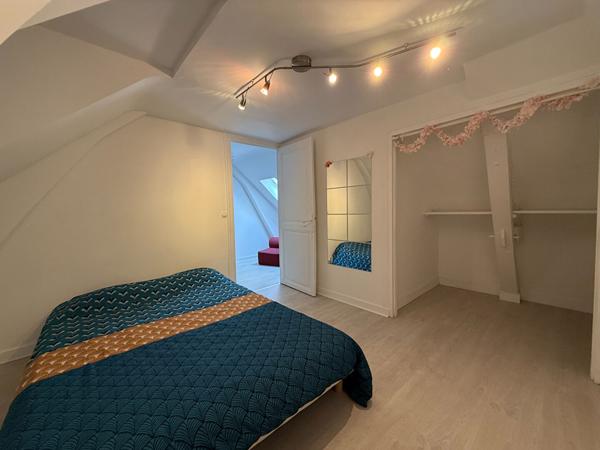 Maison d'habitation divisé en 3 appartements